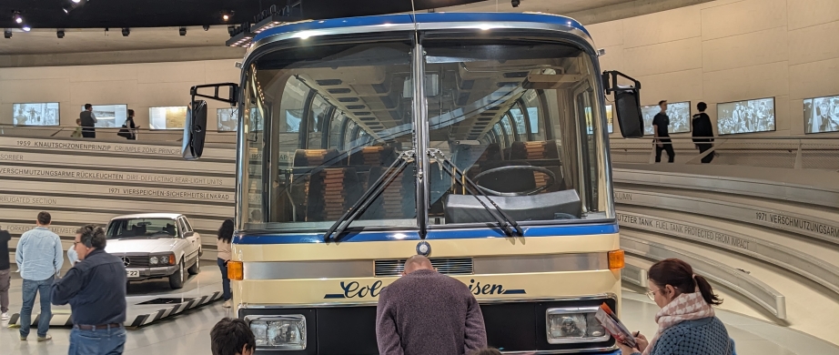 Besuch des Mercedes-Benz-Museums